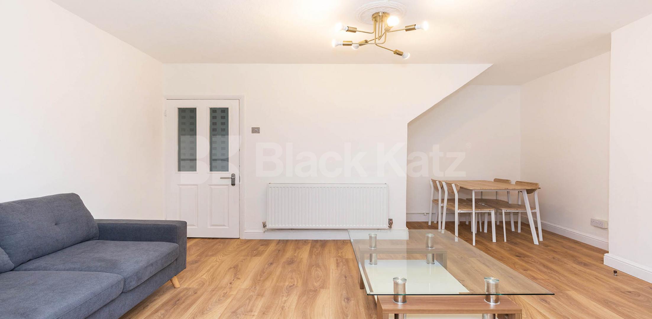 			2 Bedroom, 1 bath, 1 reception Apartment			 Kent Street, HOXTON - SHOREDITCH - HAGGERSTON 